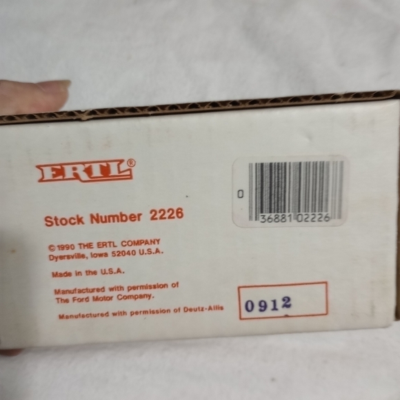 Collectible diecast coin Bank 1912 roundabout replica - Picture 3 of 3